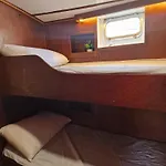 Ботель Classic Boat *