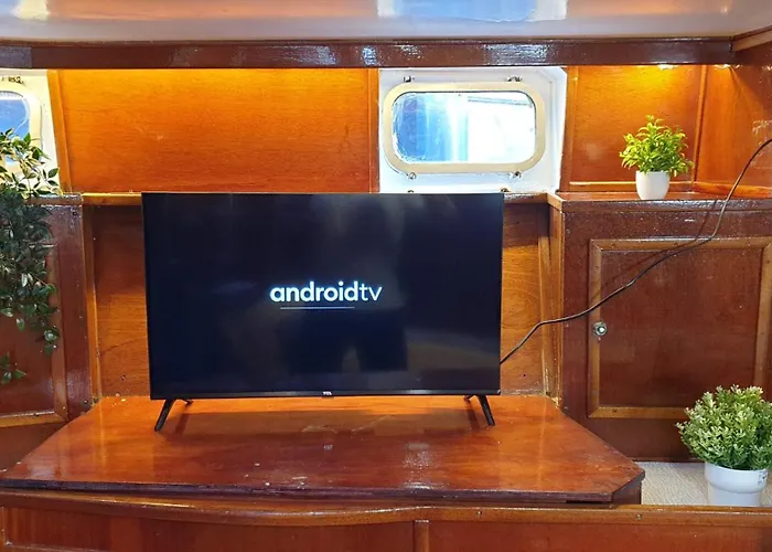 Classic Boat برشلونة