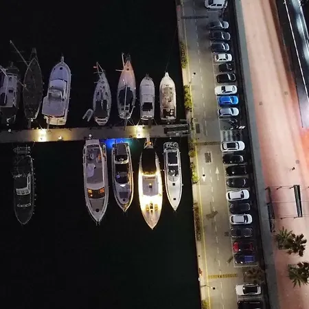 Classic Boat Hotel en barco Barcelona